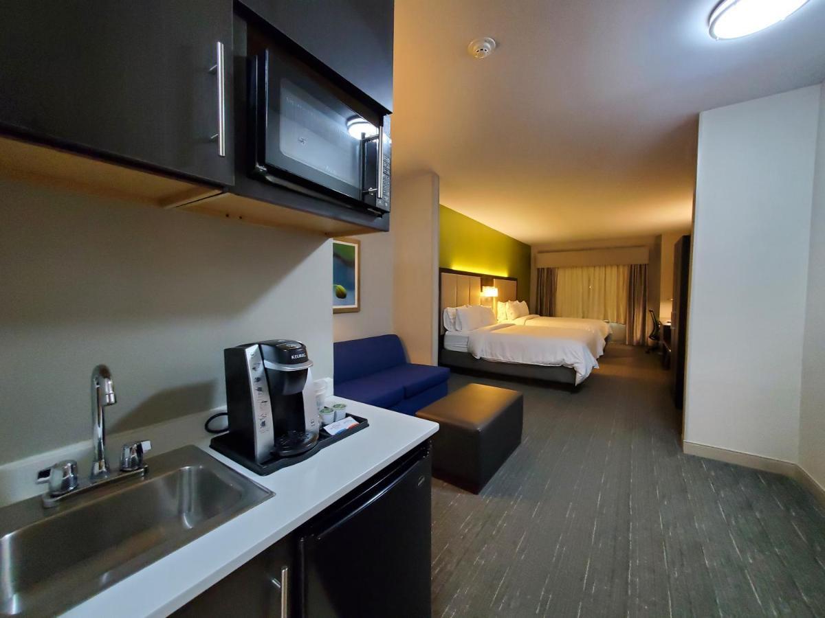 Holiday Inn Express Pearland By Ihg Bagian luar foto