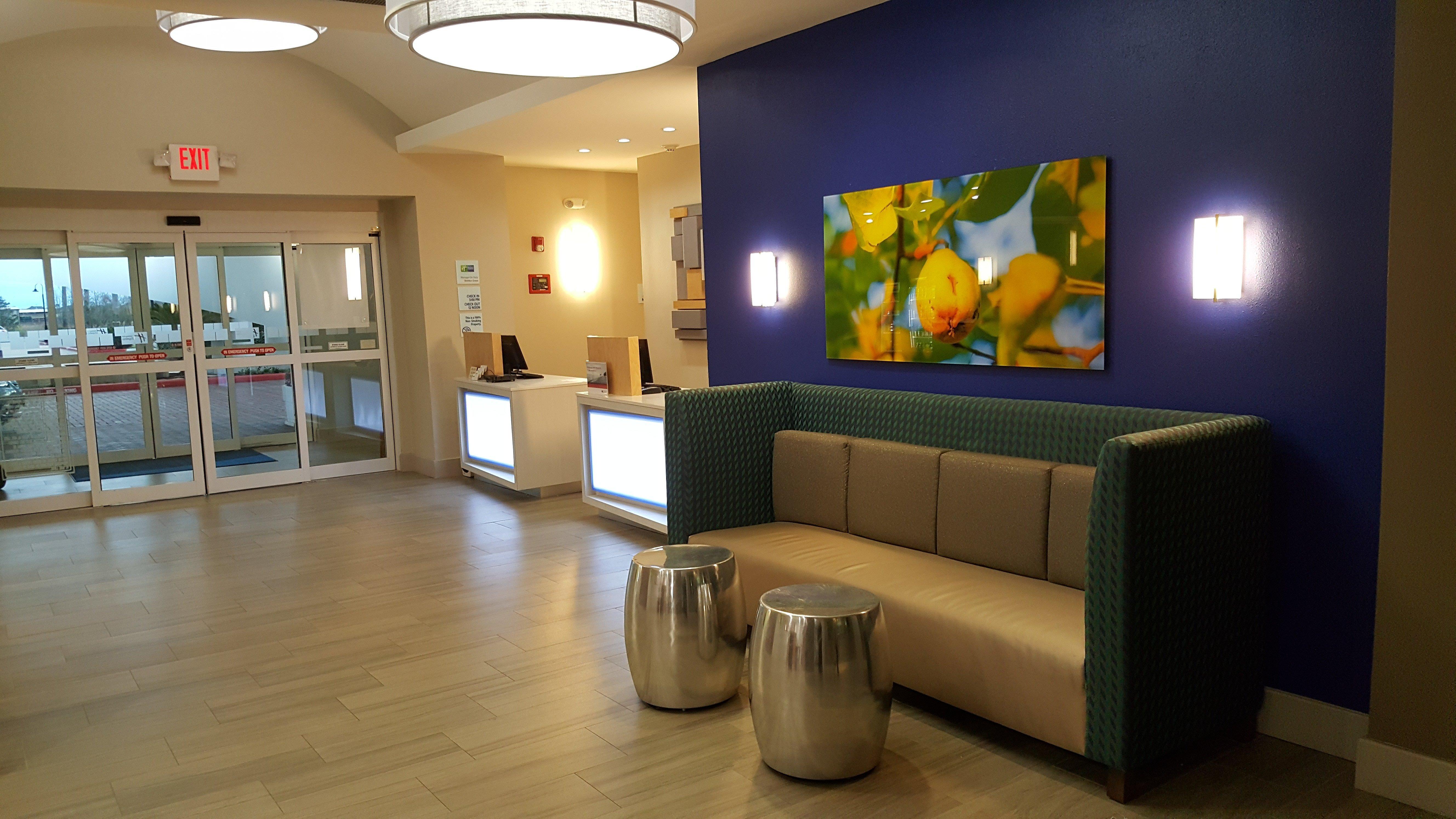 Holiday Inn Express Pearland By Ihg Bagian luar foto
